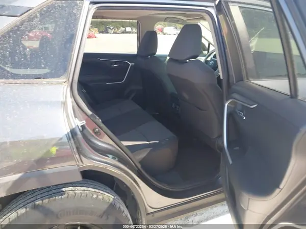 JTMP1RFV1KD031658 2019 TOYOTA RAV 4 - Image 8