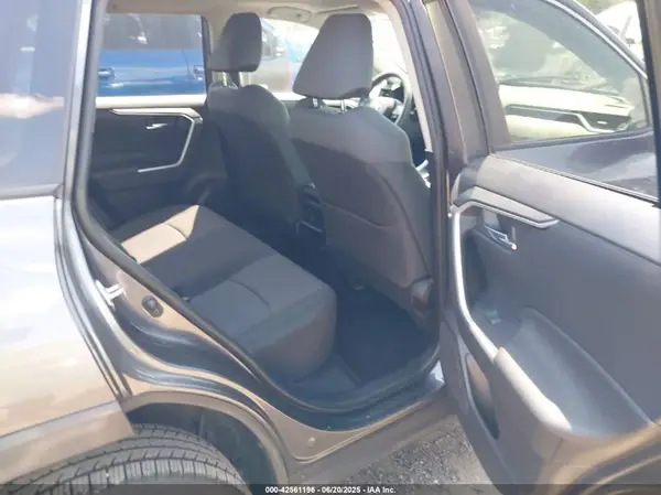 JTMP1RFV2KD012987 2019 TOYOTA RAV 4 - Image 8