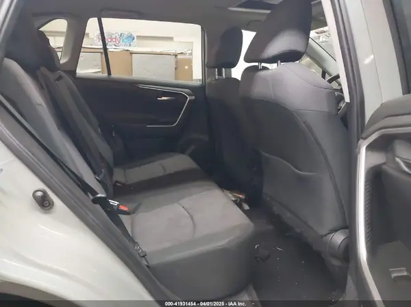 JTMP1RFV2KD028137 2019 TOYOTA RAV 4 - Image 8