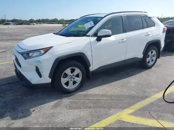 JTMP1RFV2KD030972 2019 TOYOTA RAV 4 - Image 2