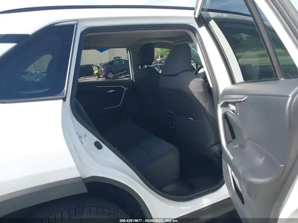 JTMP1RFV2KD030972 2019 TOYOTA RAV 4 - Image 8