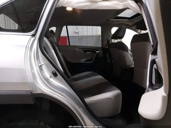 JTMP1RFV2KD503950 2019 TOYOTA RAV 4 - Image 8