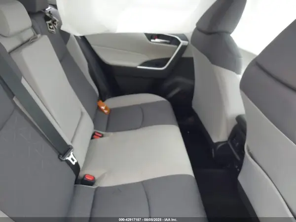 JTMP1RFV2MD075946 2021 TOYOTA RAV 4 - Image 8
