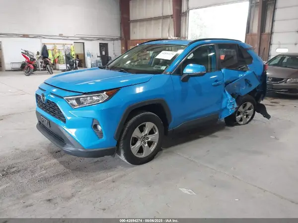 JTMP1RFV3KD003232 2019 TOYOTA RAV 4 - Image 2