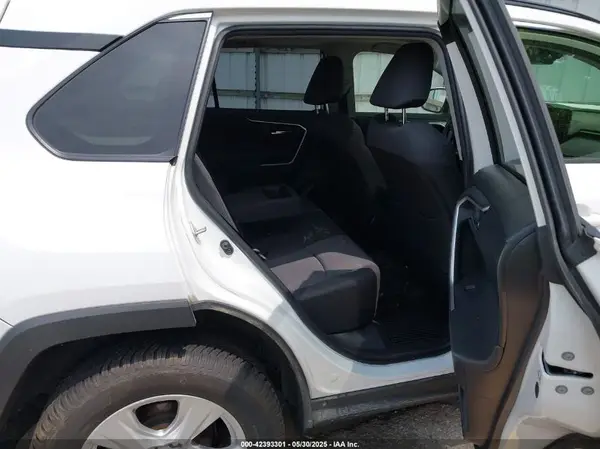 JTMP1RFV3KD046162 2019 TOYOTA RAV 4 - Image 8