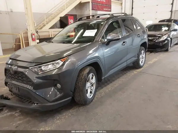 JTMP1RFV3KD523060 2019 TOYOTA RAV 4 - Image 2