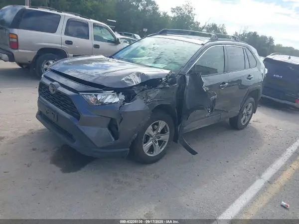 JTMP1RFV3LD530138 2020 TOYOTA RAV 4 - Image 2