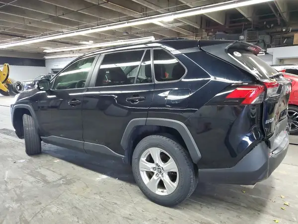 JTMP1RFV4KD013879 2019 TOYOTA RAV 4 - Image 2
