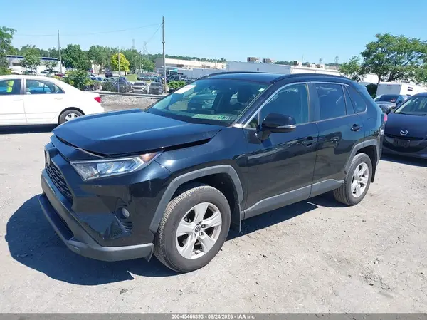 JTMP1RFV4KD033775 2019 TOYOTA RAV 4 - Image 2