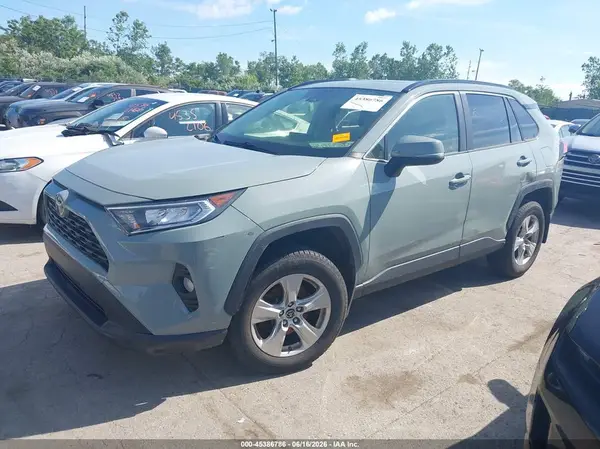 JTMP1RFV5KD016807 2019 TOYOTA RAV 4 - Image 2