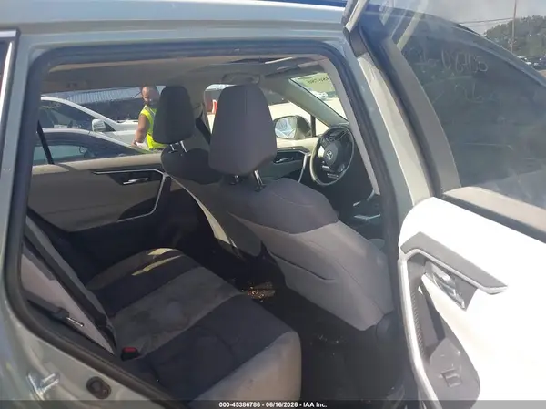 JTMP1RFV5KD016807 2019 TOYOTA RAV 4 - Image 8