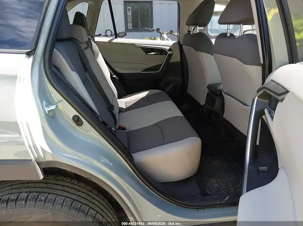 JTMP1RFV5KD033672 2019 TOYOTA RAV 4 - Image 8