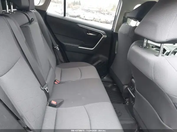 JTMP1RFV5KD515638 2019 TOYOTA RAV 4 - Image 8