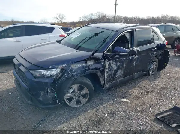 JTMP1RFV5MD077335 2021 TOYOTA RAV 4 - Image 2