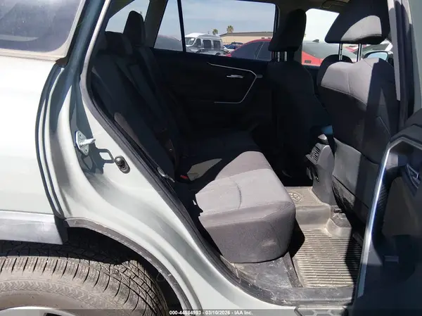 JTMP1RFV6KD507581 2019 TOYOTA RAV 4 - Image 8