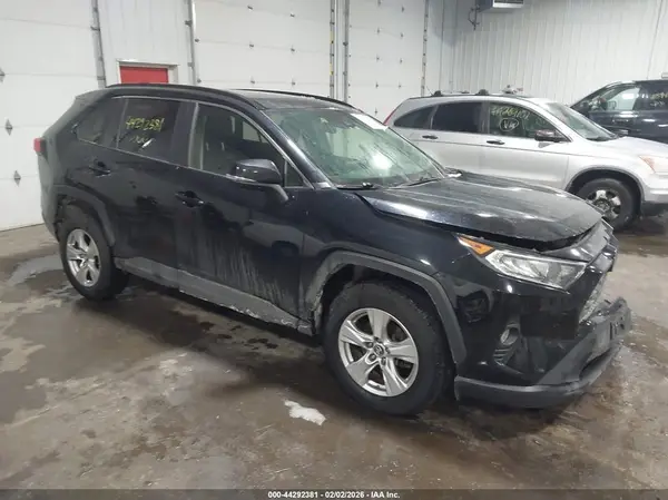 JTMP1RFV6KJ005204 2019 TOYOTA RAV 4 - Image 1