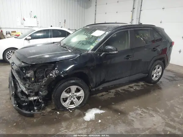 JTMP1RFV6KJ005204 2019 TOYOTA RAV 4 - Image 2