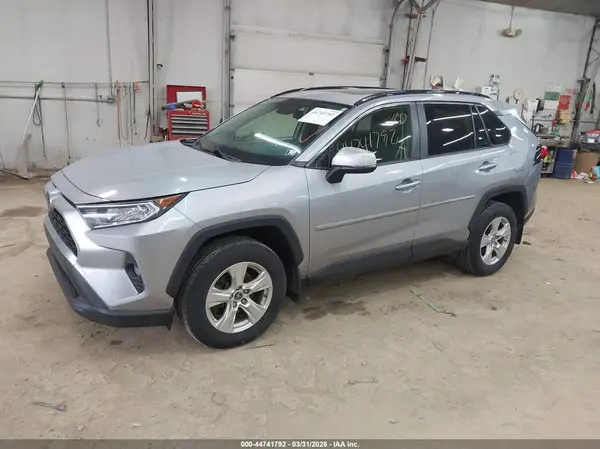 JTMP1RFV7KD024407 2019 TOYOTA RAV 4 - Image 2