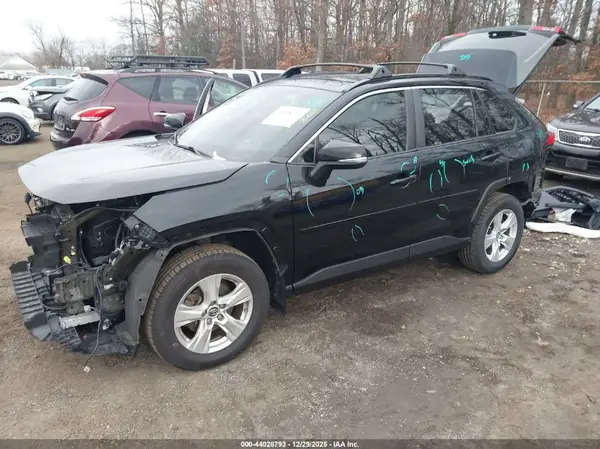 JTMP1RFV7KJ006202 2019 TOYOTA RAV 4 - Image 2