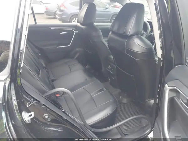 JTMP1RFV7KJ006202 2019 TOYOTA RAV 4 - Image 8