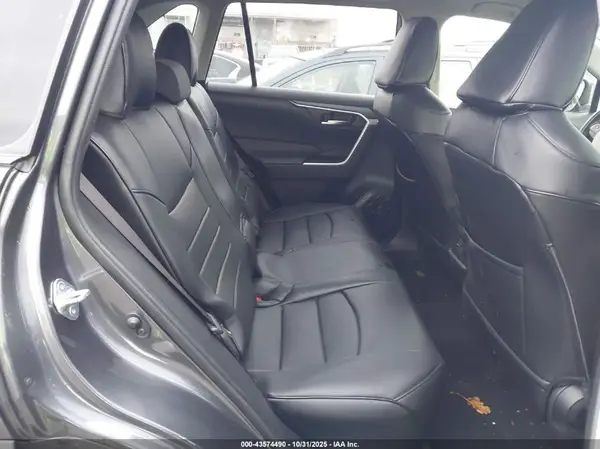 JTMP1RFV8KD014890 2019 TOYOTA RAV 4 - Image 8
