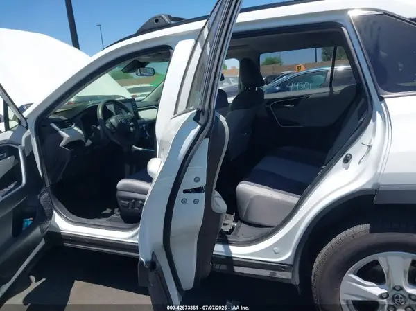 JTMP1RFV8KD025971 2019 TOYOTA RAV 4 - Image 8