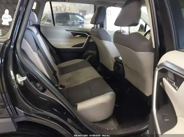 JTMP1RFV8KD044228 2019 TOYOTA RAV 4 - Image 8