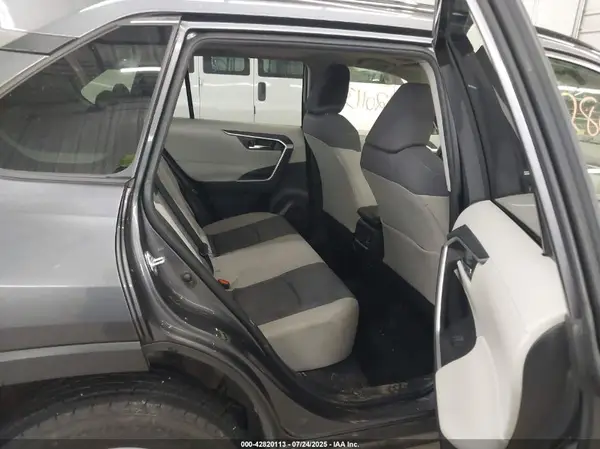 JTMP1RFV8KD511583 2019 TOYOTA RAV 4 - Image 8