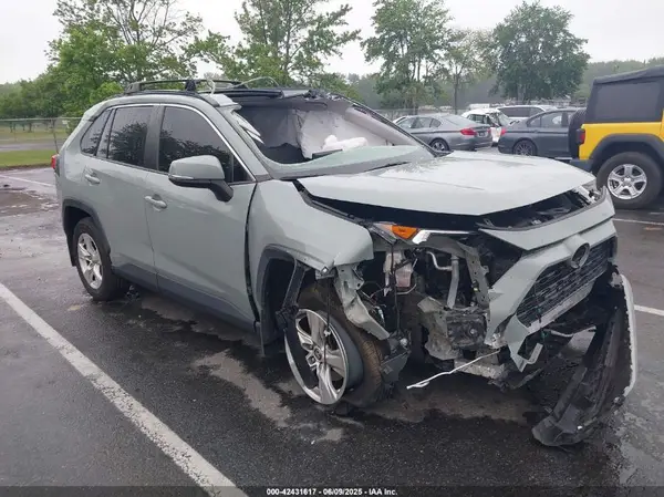 JTMP1RFV8MD070024 2021 TOYOTA RAV 4 - Image 1