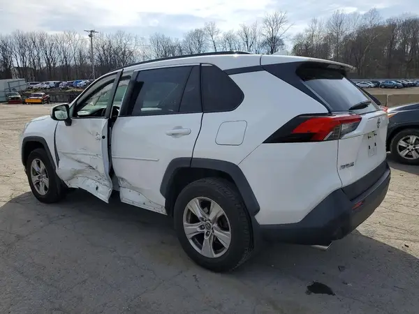 JTMP1RFV9KD022724 2019 TOYOTA RAV 4 - Image 2