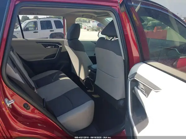JTMP1RFV9KD026725 2019 TOYOTA RAV 4 - Image 8