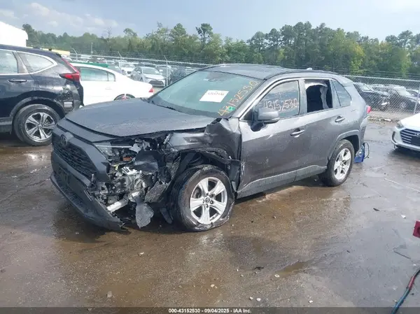 JTMP1RFV9KJ008663 2019 TOYOTA RAV 4 - Image 2