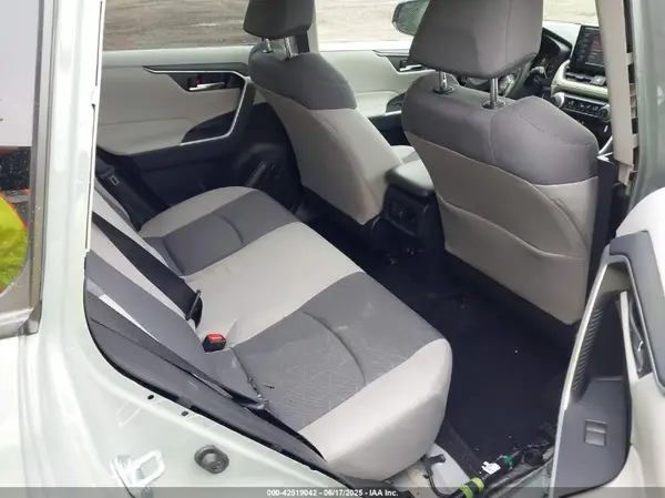 JTMP1RFVXKD003826 2019 TOYOTA RAV 4 - Image 8