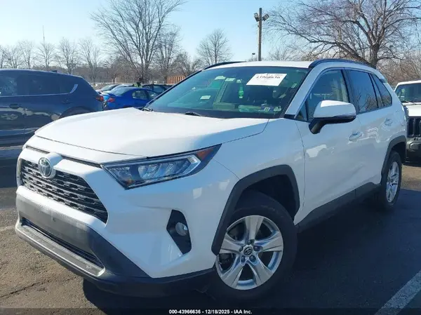 JTMP1RFVXKD044893 2019 TOYOTA RAV 4 - Image 2