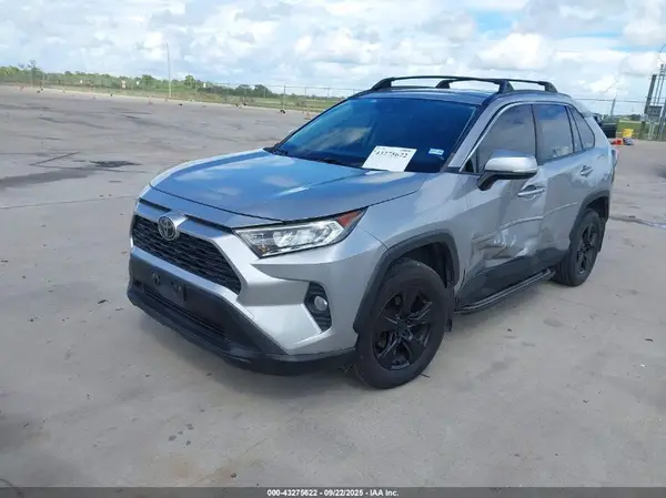 JTMP1RFVXKD511228 2019 TOYOTA RAV 4 - Image 2