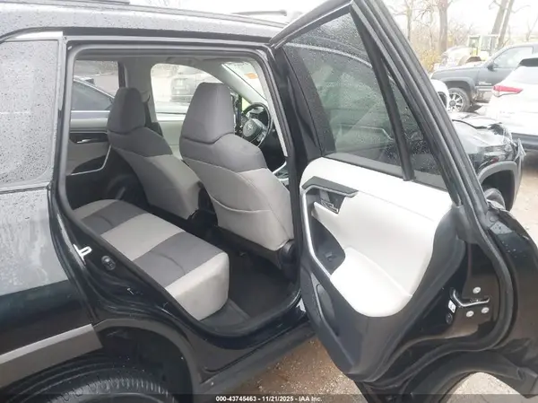 JTMP1RFVXKD518843 2019 TOYOTA RAV 4 - Image 8