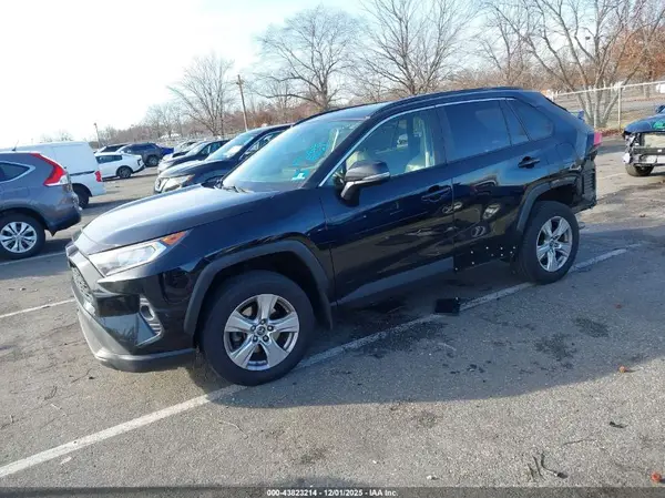 JTMP1RFVXKJ013869 2019 TOYOTA RAV 4 - Image 2