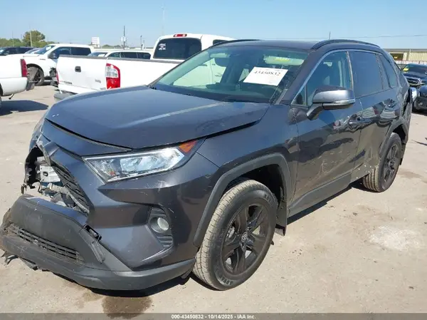 JTMP1RFVXKJ024242 2019 TOYOTA RAV 4 - Image 2