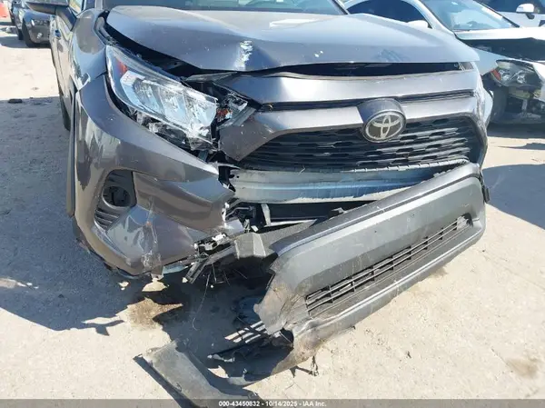 2019 TOYOTA RAV 4 auction photo 6