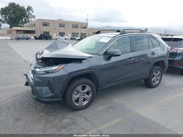 JTMP1RFVXRD110045 2024 TOYOTA RAV 4 - Image 2