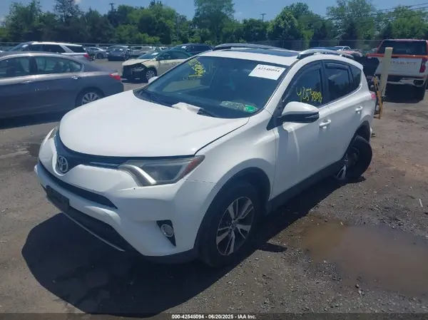 JTMRFREV0GJ073114 2016 TOYOTA RAV 4 - Image 2