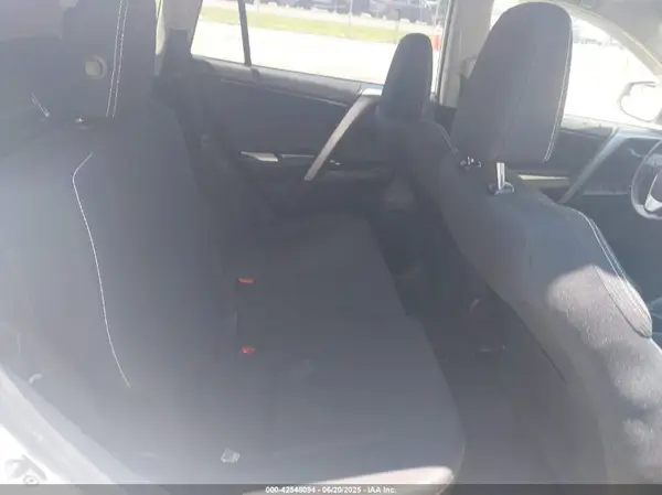JTMRFREV0GJ073114 2016 TOYOTA RAV 4 - Image 8