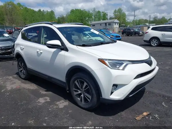 JTMRFREV0GJ104376 2016 TOYOTA RAV 4 - Image 1