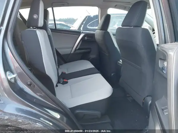 JTMRFREV0HD204803 2017 TOYOTA RAV 4 - Image 8
