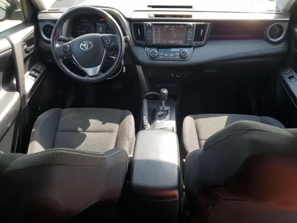JTMRFREV0HJ109496 2017 TOYOTA RAV 4 - Image 8