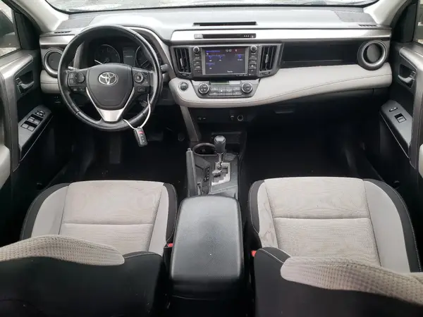 JTMRFREV0HJ130977 2017 TOYOTA RAV 4 - Image 8