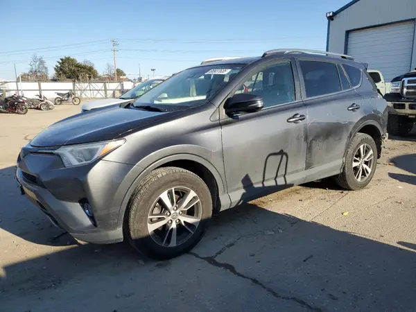 JTMRFREV0HJ716658 2017 TOYOTA RAV 4 - Image 1
