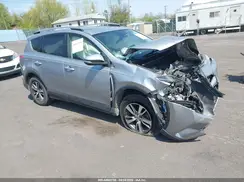 JTMRFREV0JD226208 2018 TOYOTA RAV 4