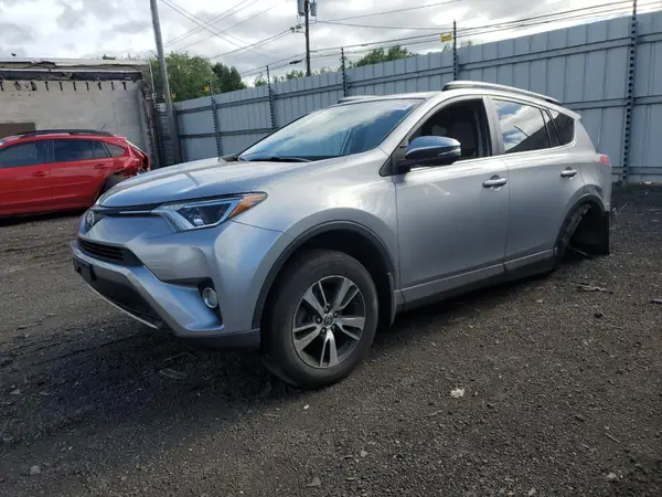 JTMRFREV0JD226922 2018 TOYOTA RAV 4 - Image 1