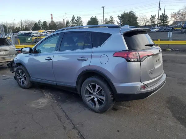 JTMRFREV0JD229318 2018 TOYOTA RAV 4 - Image 2